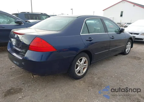 2007 Honda Accord 2.4 Ex z USA, uszkodzony, nr VIN 1HGCM56767A160098